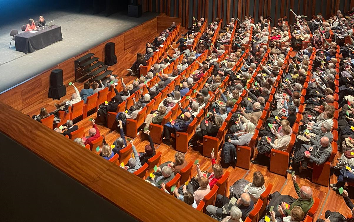 ca Els assistents participen en la definició dels usos de l'entorn de les Adoberies es 